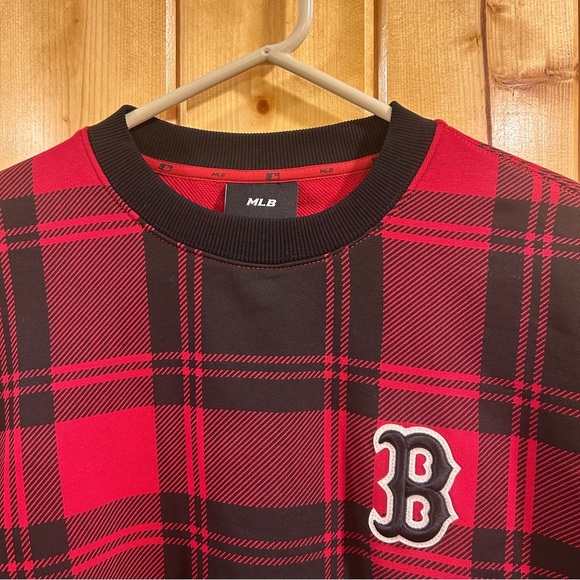 Vintage Boston Red Sox Major League Baseball (MLB) Plaid Crew Neck Sweatshirt - Picture 2 of 5